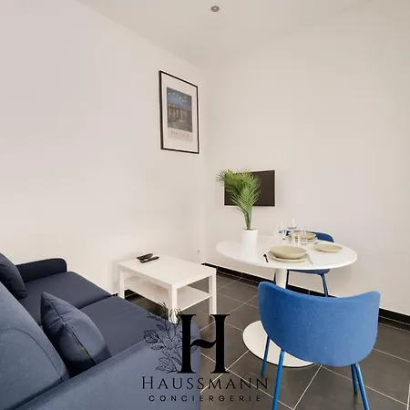 Apartament Cosy Avec Terrasse *
