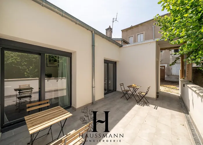 Cosy Avec Terrasse Apartmán *